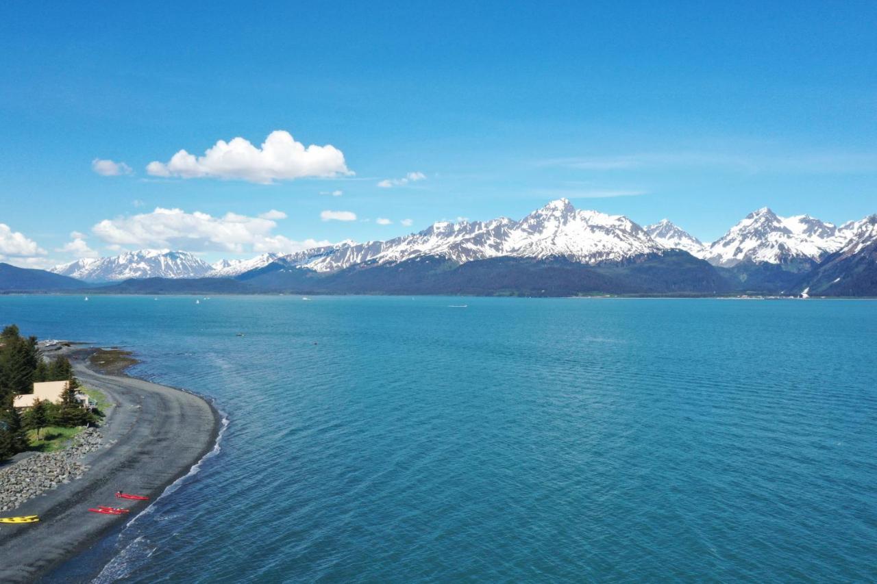 Resurrection Lodge On The Bay Seward Bagian luar foto